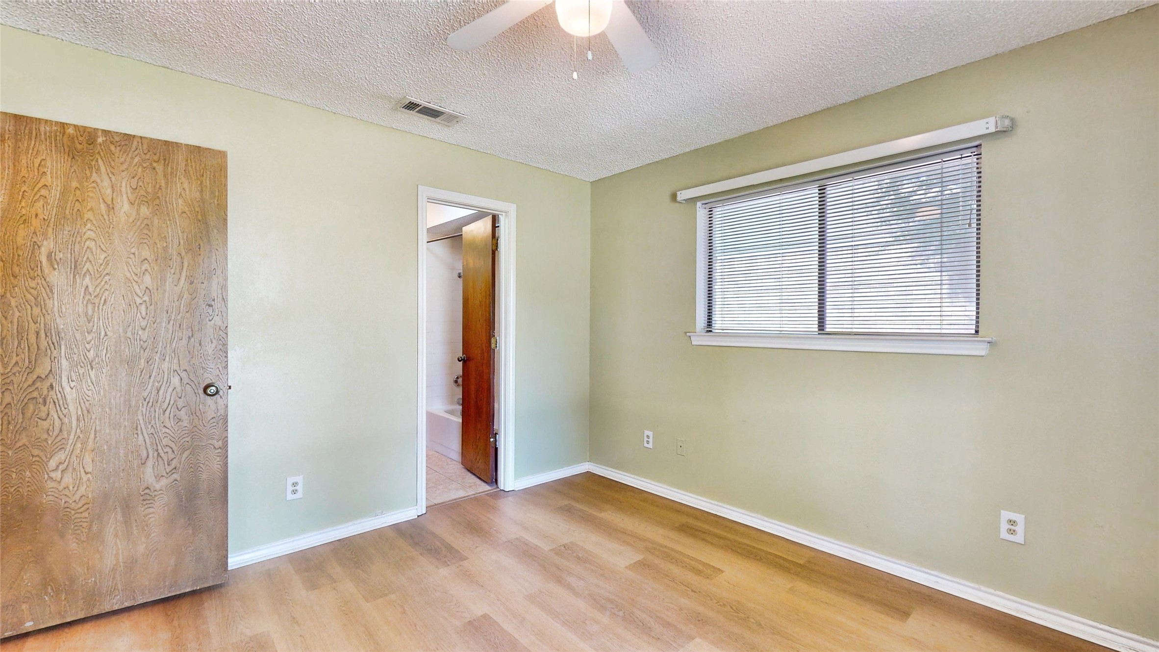 210 Rustic Ridge Drive , Garland, TX, 75040 | 20663591 | Realty Texas LLC