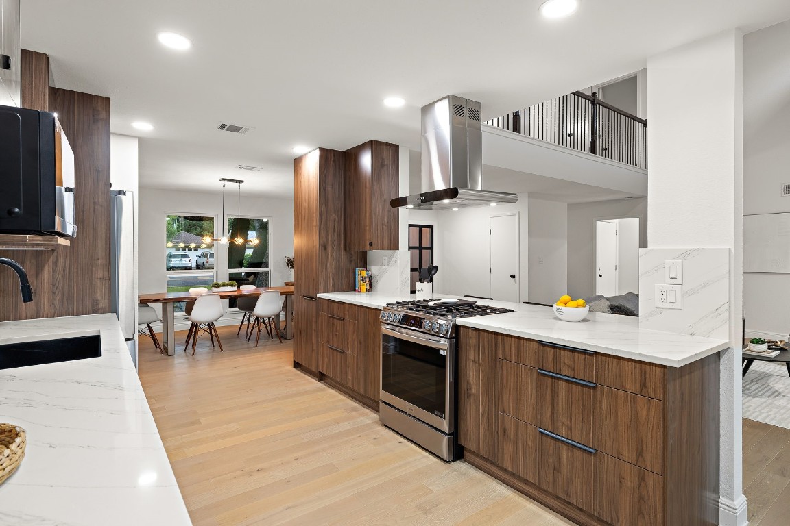 4606 Whispering Valley Drive , Austin, TX, 78727 | 2879914 | Realty Texas LLC