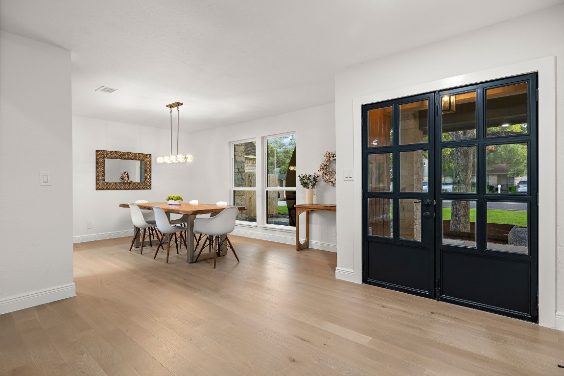 4606 Whispering Valley Drive , Austin, TX, 78727 | 2879914 | Realty Texas LLC