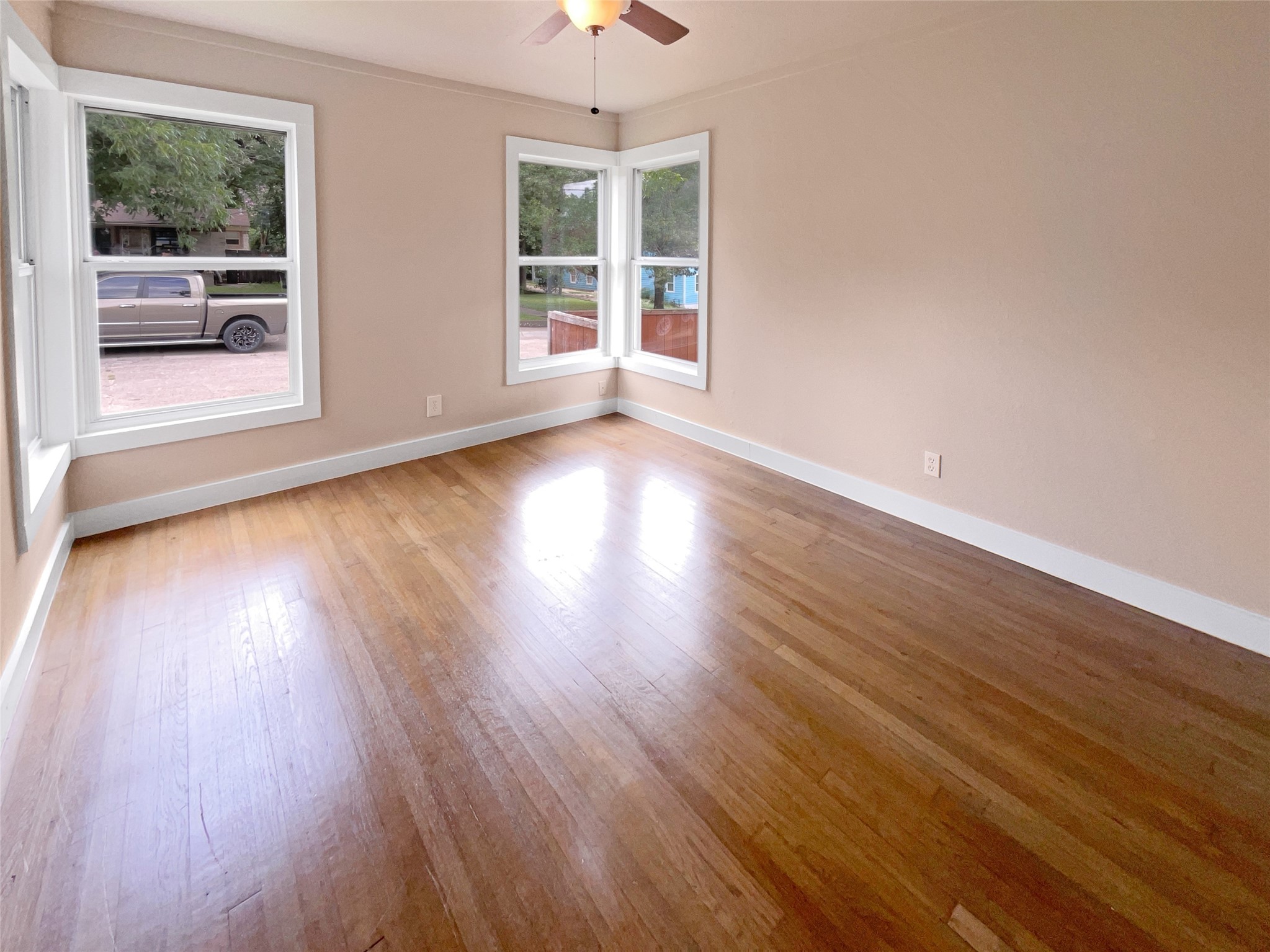 1427 Arborvitae Avenue , Dallas, TX, 75224 | 20665601 | Realty Texas LLC