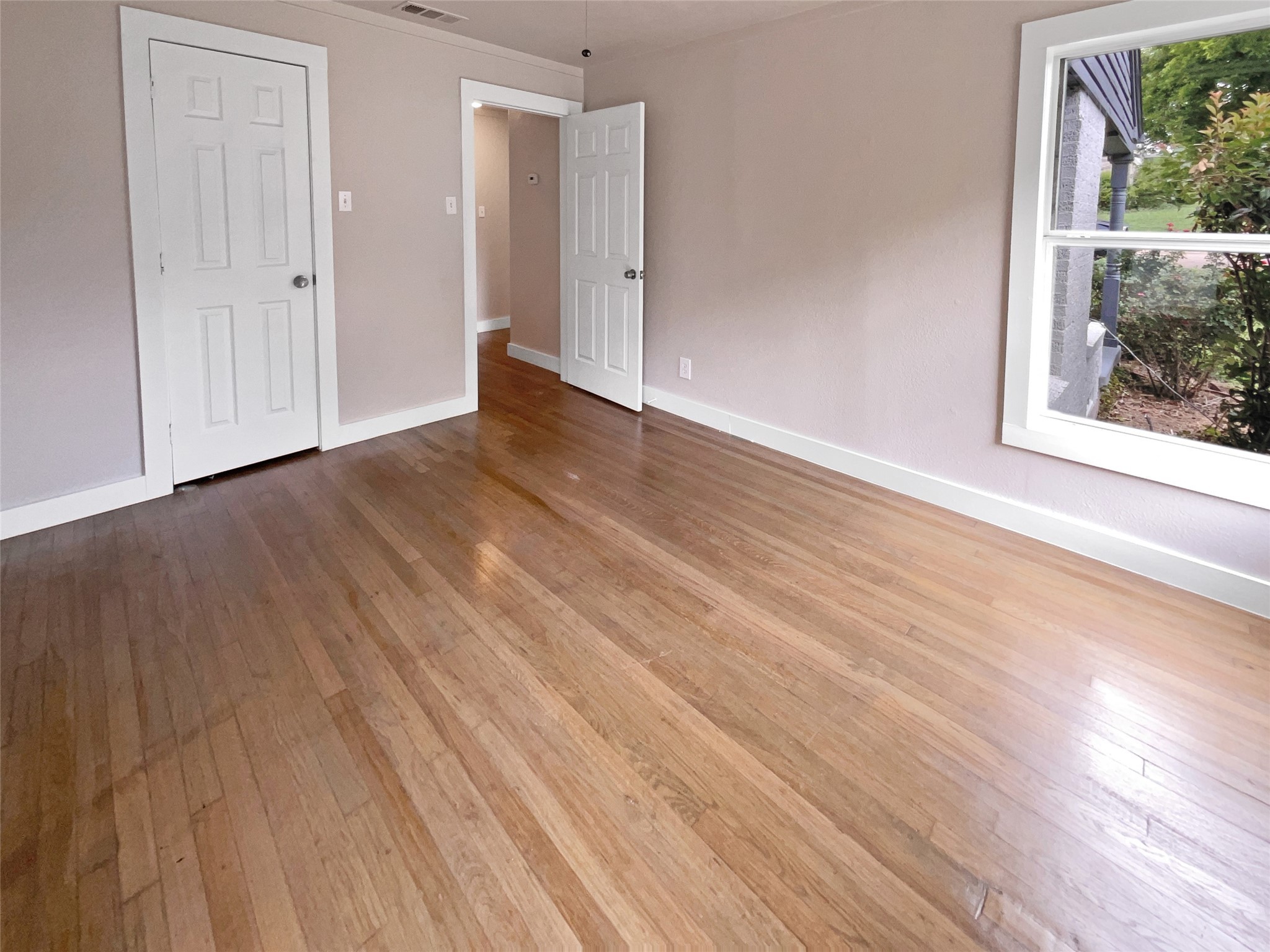 1427 Arborvitae Avenue , Dallas, TX, 75224 | 20665601 | Realty Texas LLC