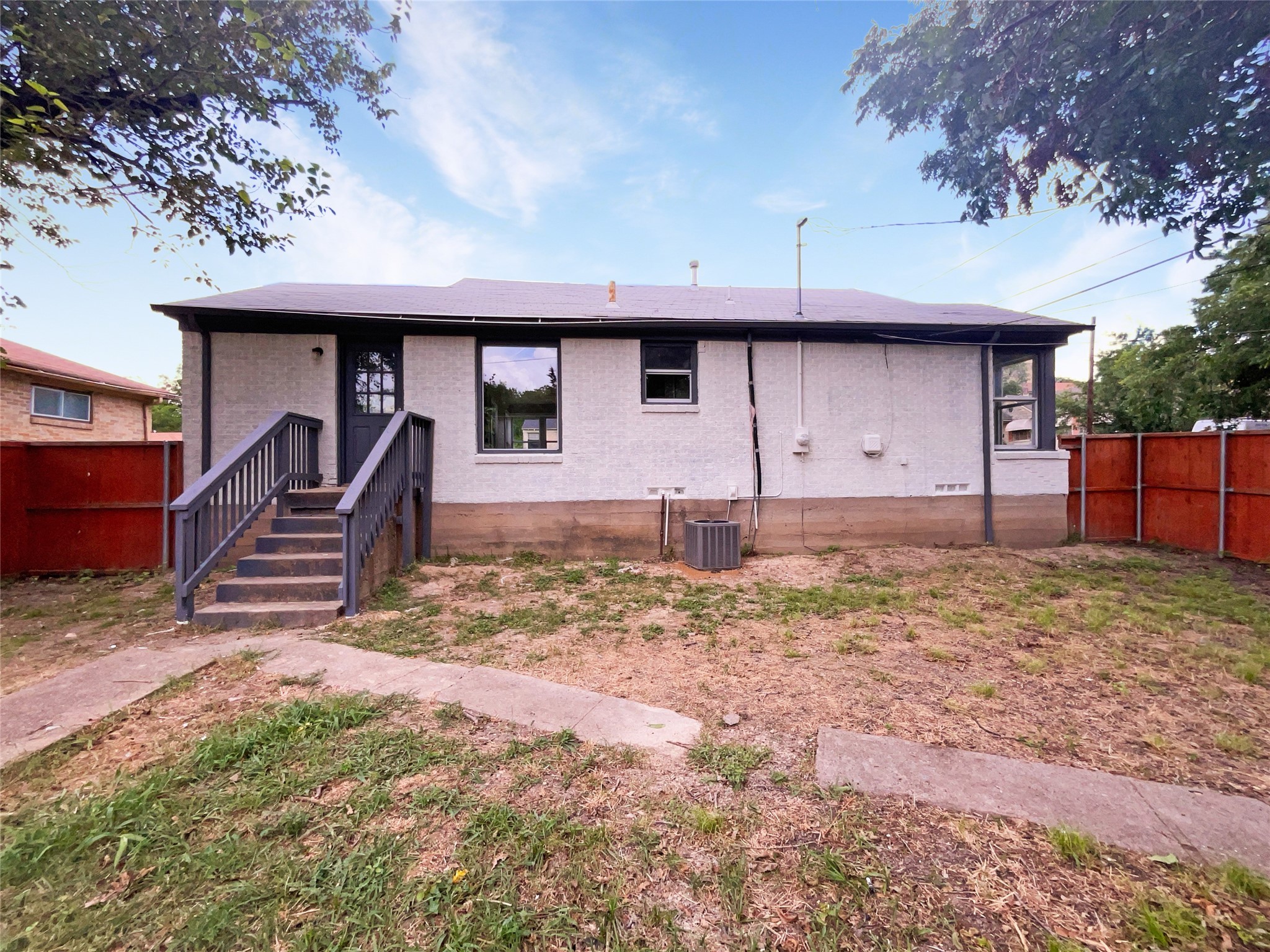 1427 Arborvitae Avenue , Dallas, TX, 75224 | 20665601 | Realty Texas LLC