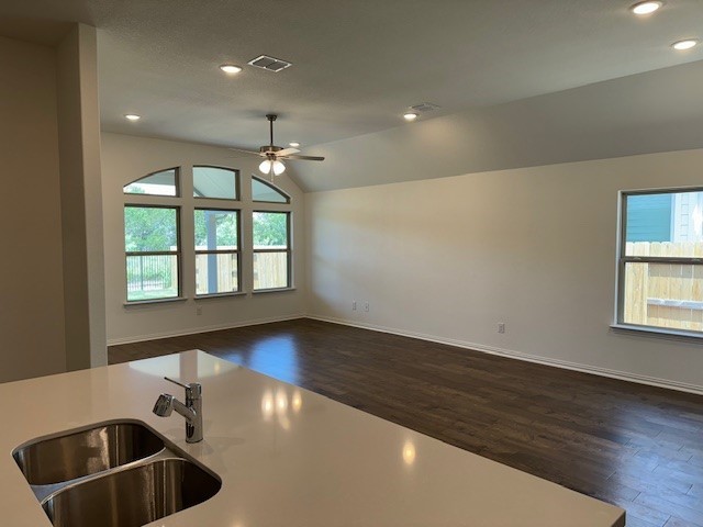 1528 Ridge Runner Drive 