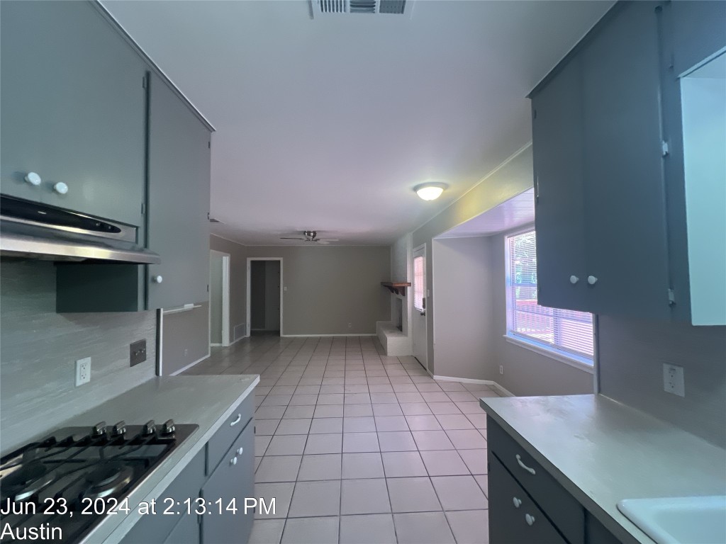3302 Laguna Drive
