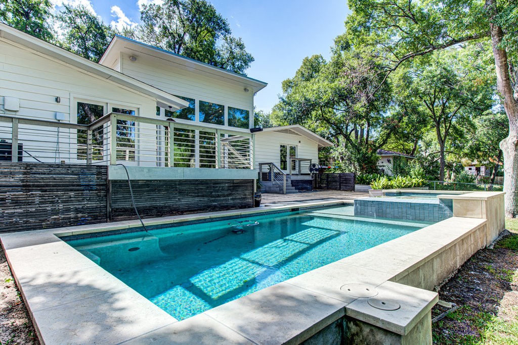 6106 Shoal Creek Boulevard , Austin, TX, 78757 | 6809055 | Realty Texas LLC