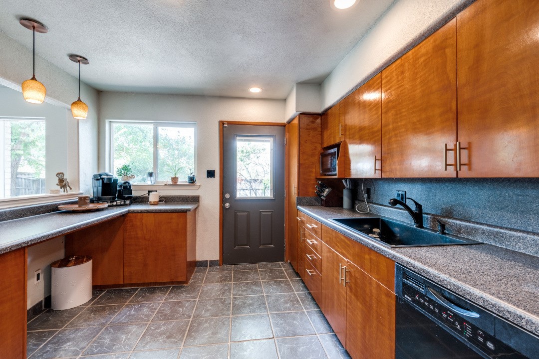 12127 Cedar Bend Drive , Dallas, TX, 75244 | 20671124 | Realty Texas LLC