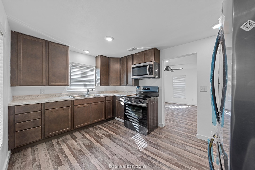 409 W Chamberlain Street , Bremond, TX, 76629-5428 | 24011604 | Realty Texas LLC