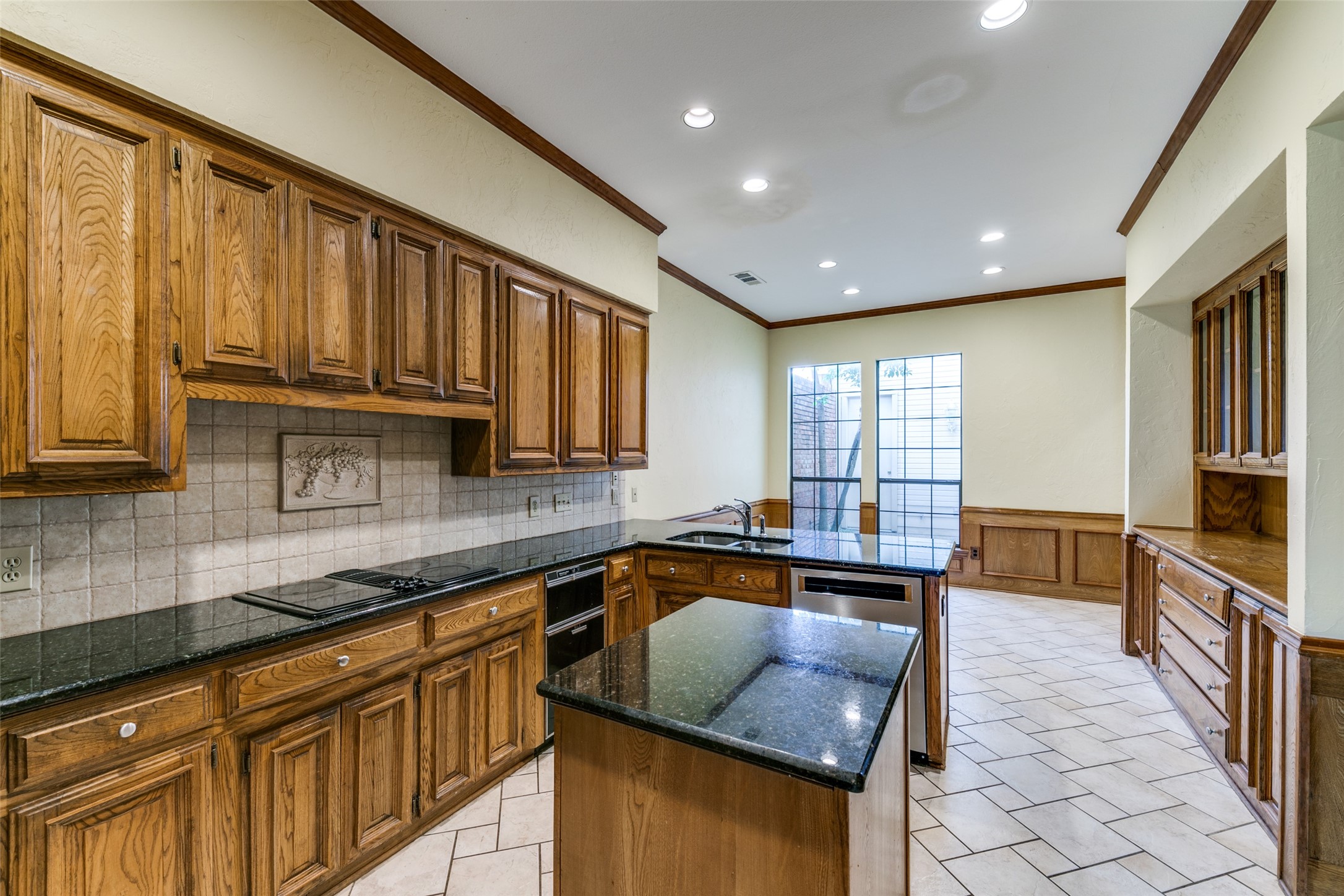 4 Cavendish Court , Dallas, TX, 75225 | 20672017 | Realty Texas LLC