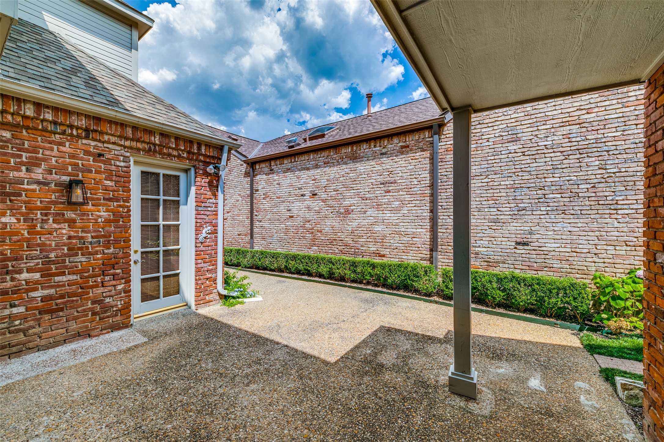 4 Cavendish Court , Dallas, TX, 75225 | 20672017 | Realty Texas LLC