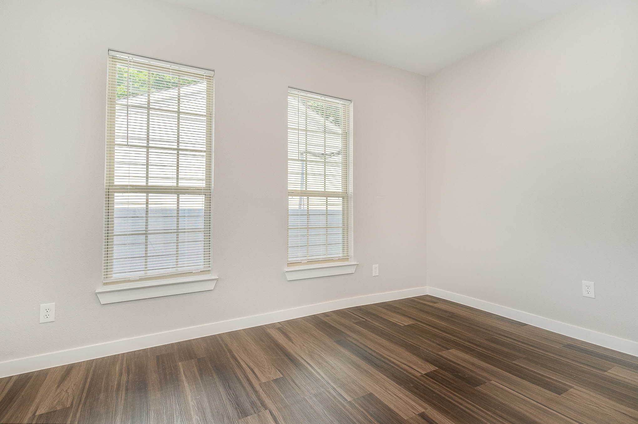 1030 N Bishop Avenue B , Dallas, TX, 75208 | 20674496 | Realty Texas LLC