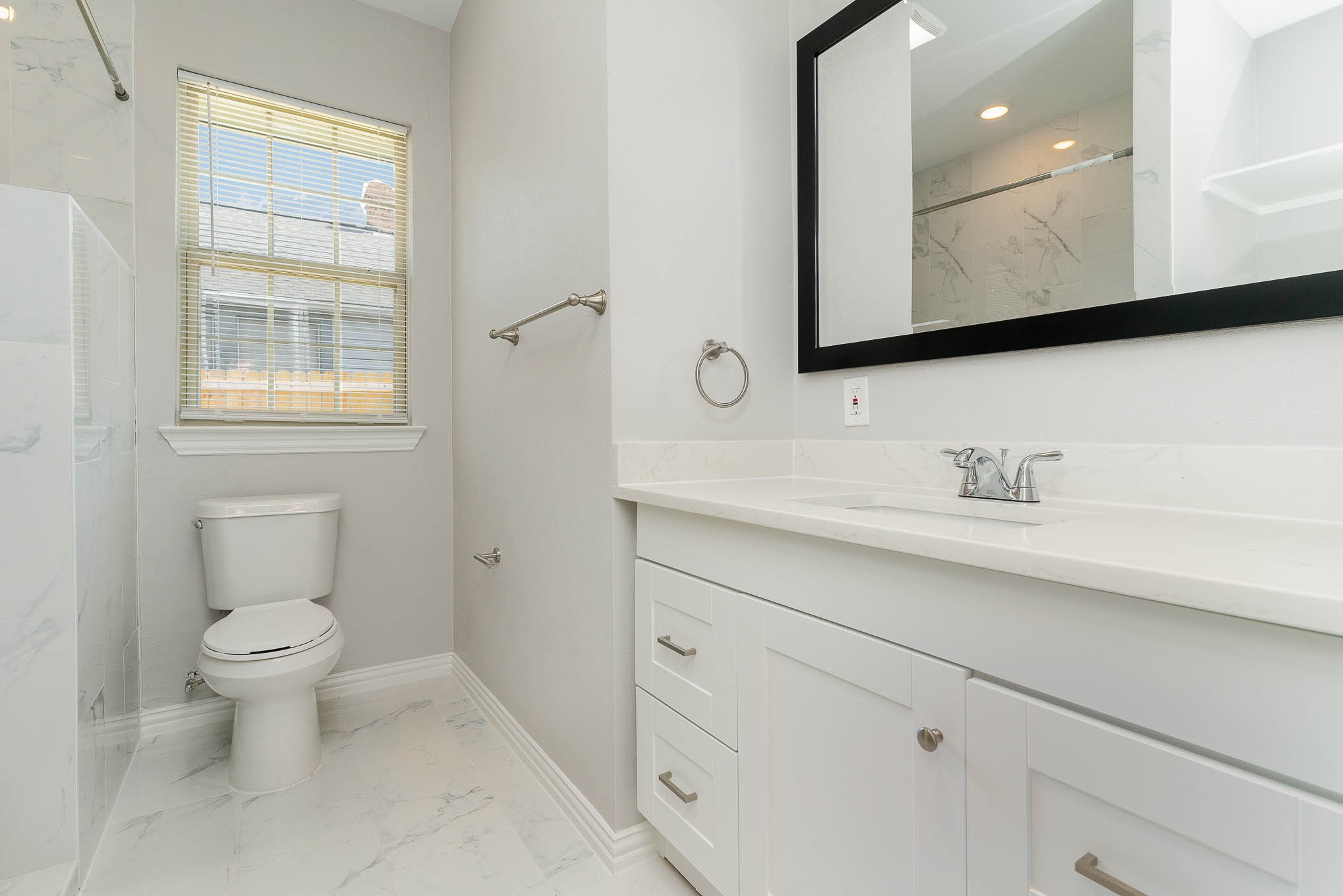1030 N Bishop Avenue B , Dallas, TX, 75208 | 20674496 | Realty Texas LLC