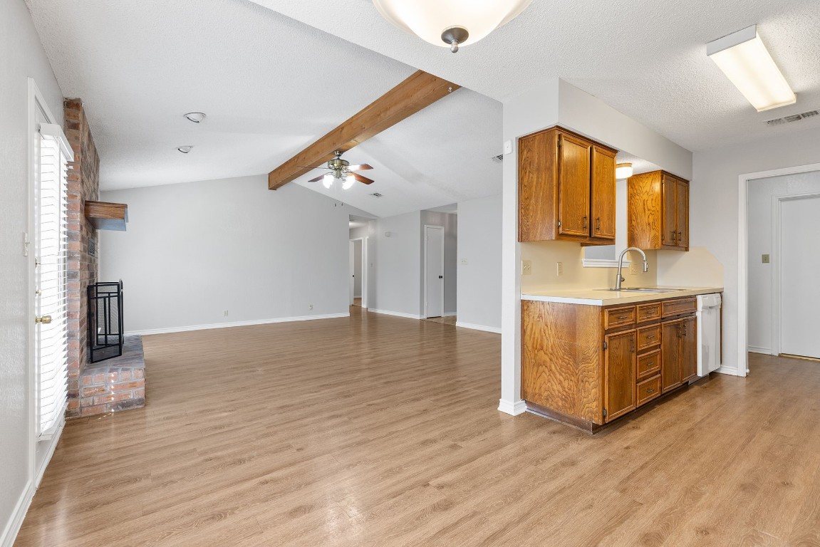 506 Lakeway Drive , Georgetown, TX, 78628 | 2317965 | Realty Texas LLC