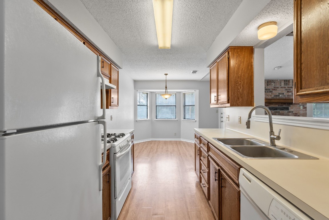 506 Lakeway Drive , Georgetown, TX, 78628 | 2317965 | Realty Texas LLC