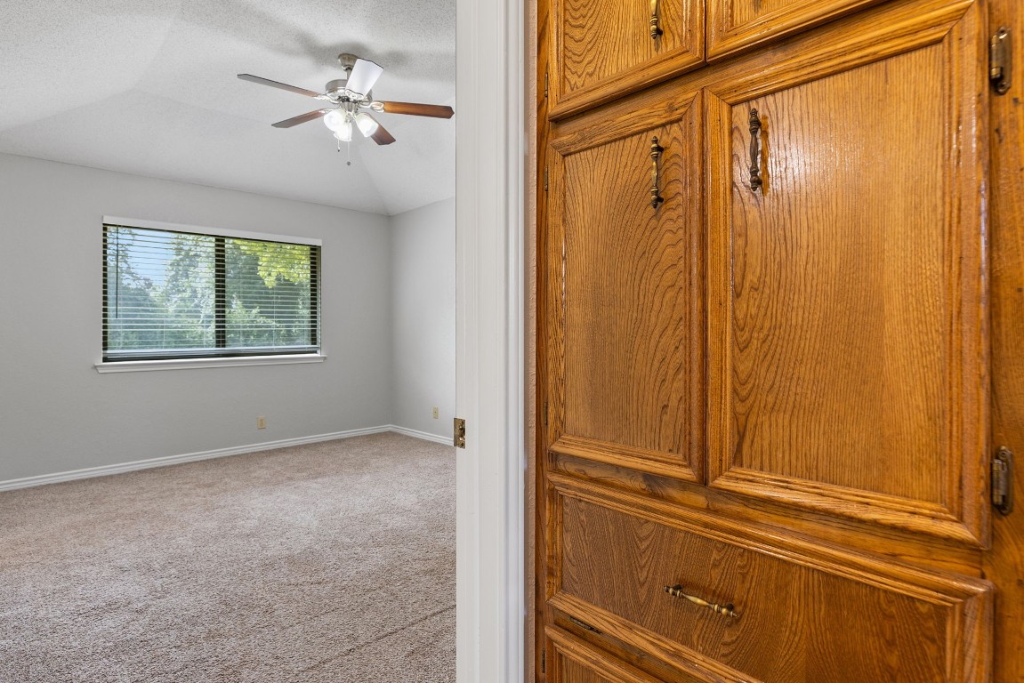 506 Lakeway Drive , Georgetown, TX, 78628 | 2317965 | Realty Texas LLC