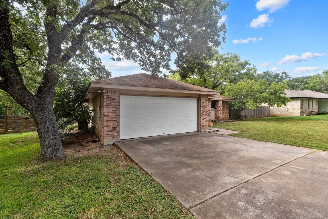 506 Lakeway Drive , Georgetown, TX, 78628 | 2317965 | Realty Texas LLC