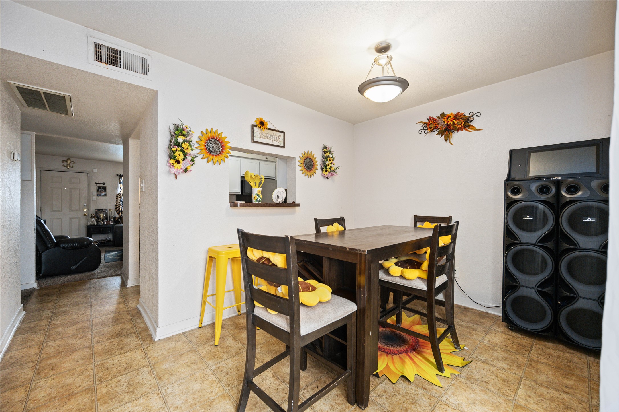 8100 Creekbend Drive 136 , Houston, TX, 77071 | 53552888 | Realty Texas LLC