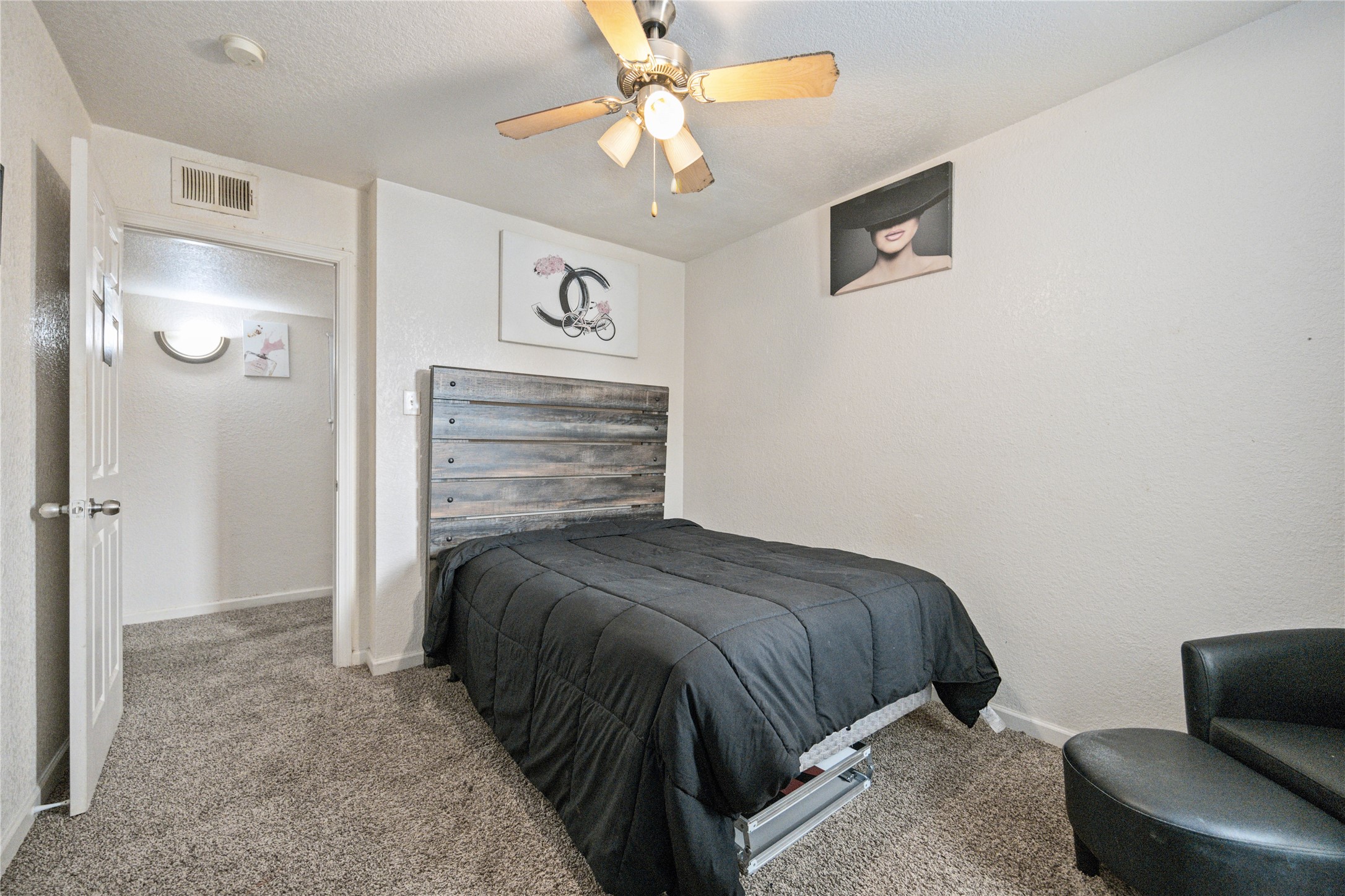 8100 Creekbend Drive 136 , Houston, TX, 77071 | 53552888 | Realty Texas LLC