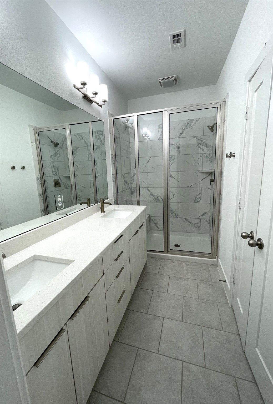 18712 Centro Main Street B , Shenandoah, TX, 77385 | 59593958 | Realty Texas LLC