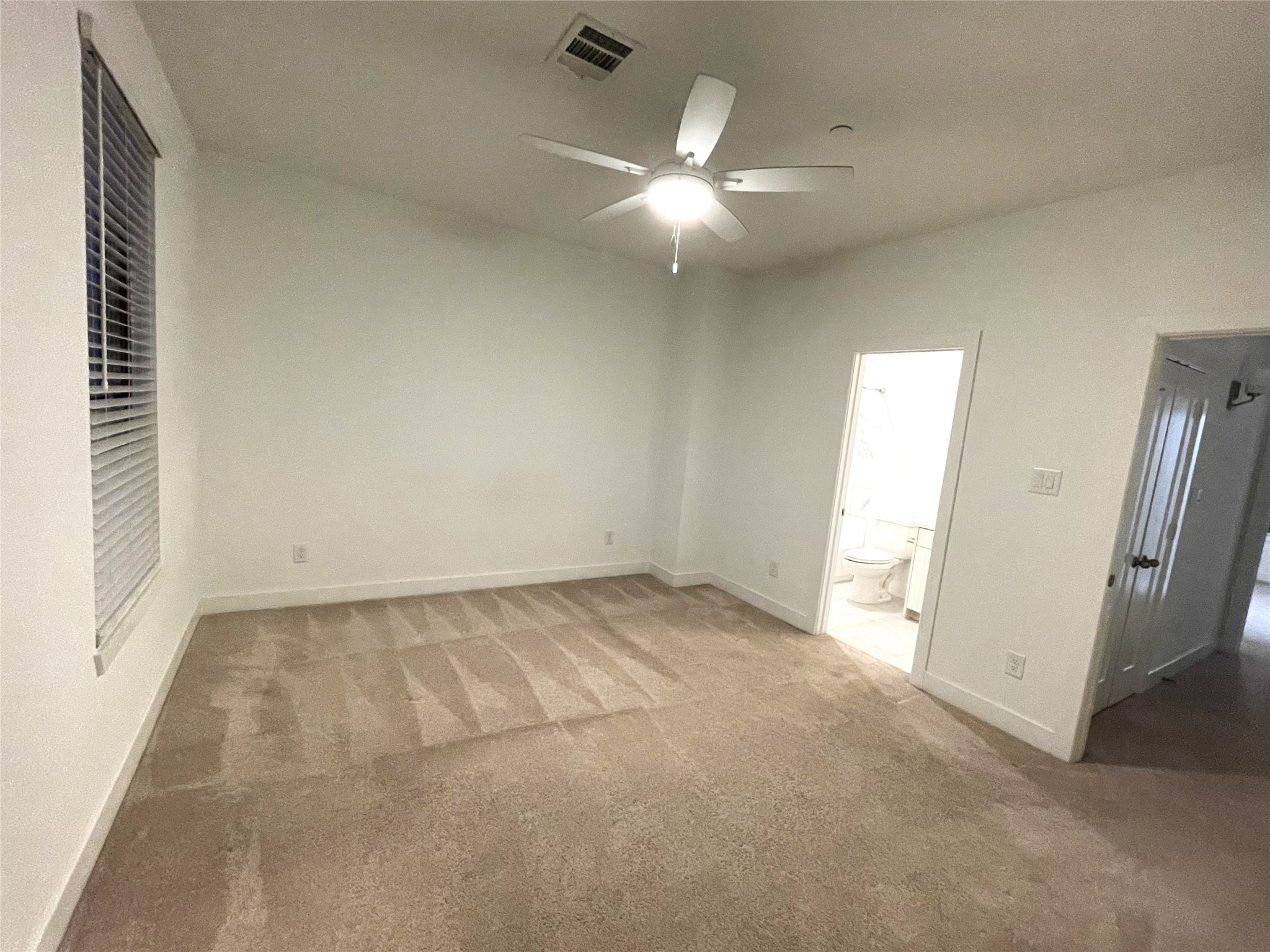 18712 Centro Main Street B , Shenandoah, TX, 77385 | 59593958 | Realty Texas LLC