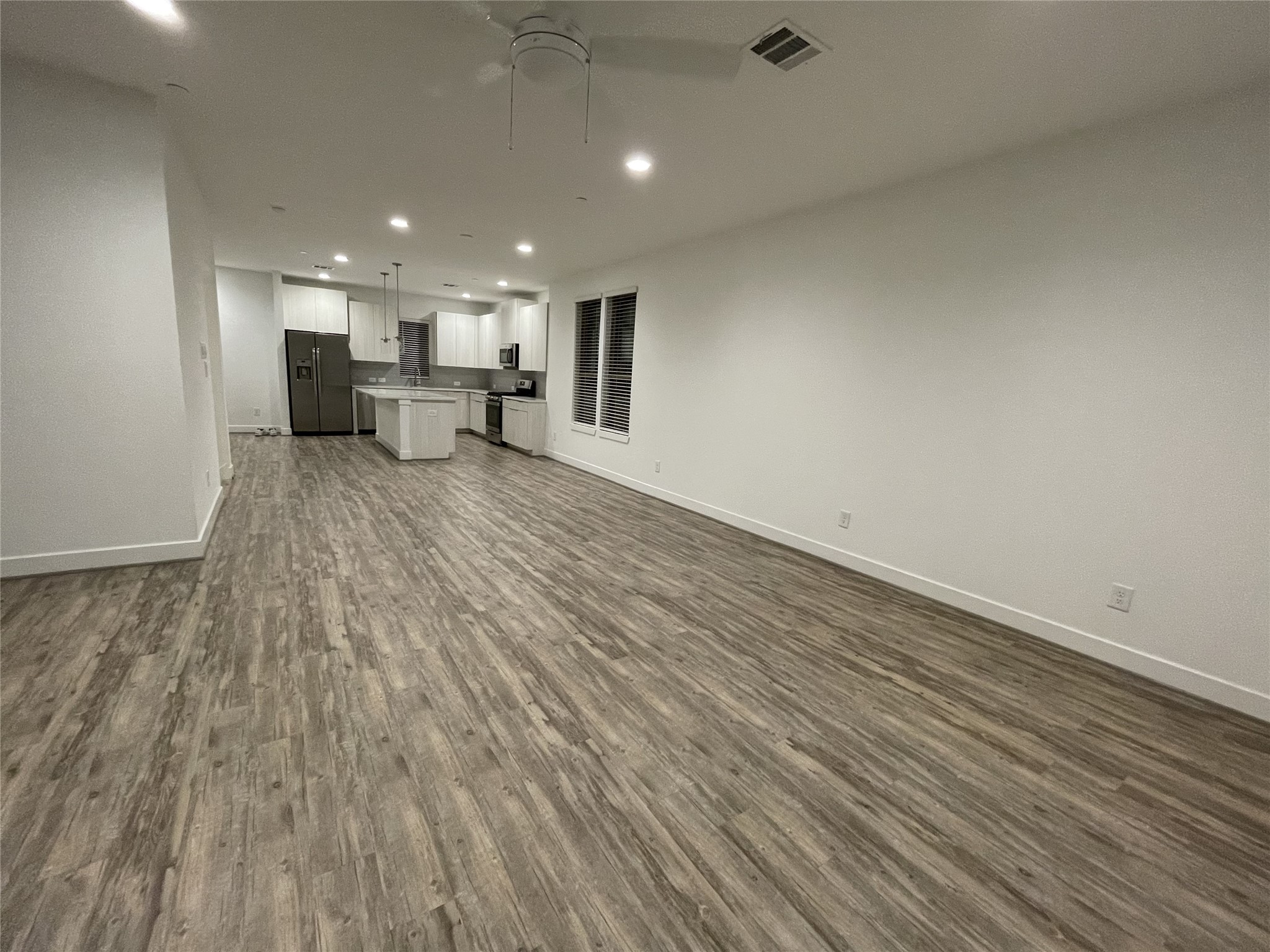 18712 Centro Main Street B , Shenandoah, TX, 77385 | 59593958 | Realty Texas LLC