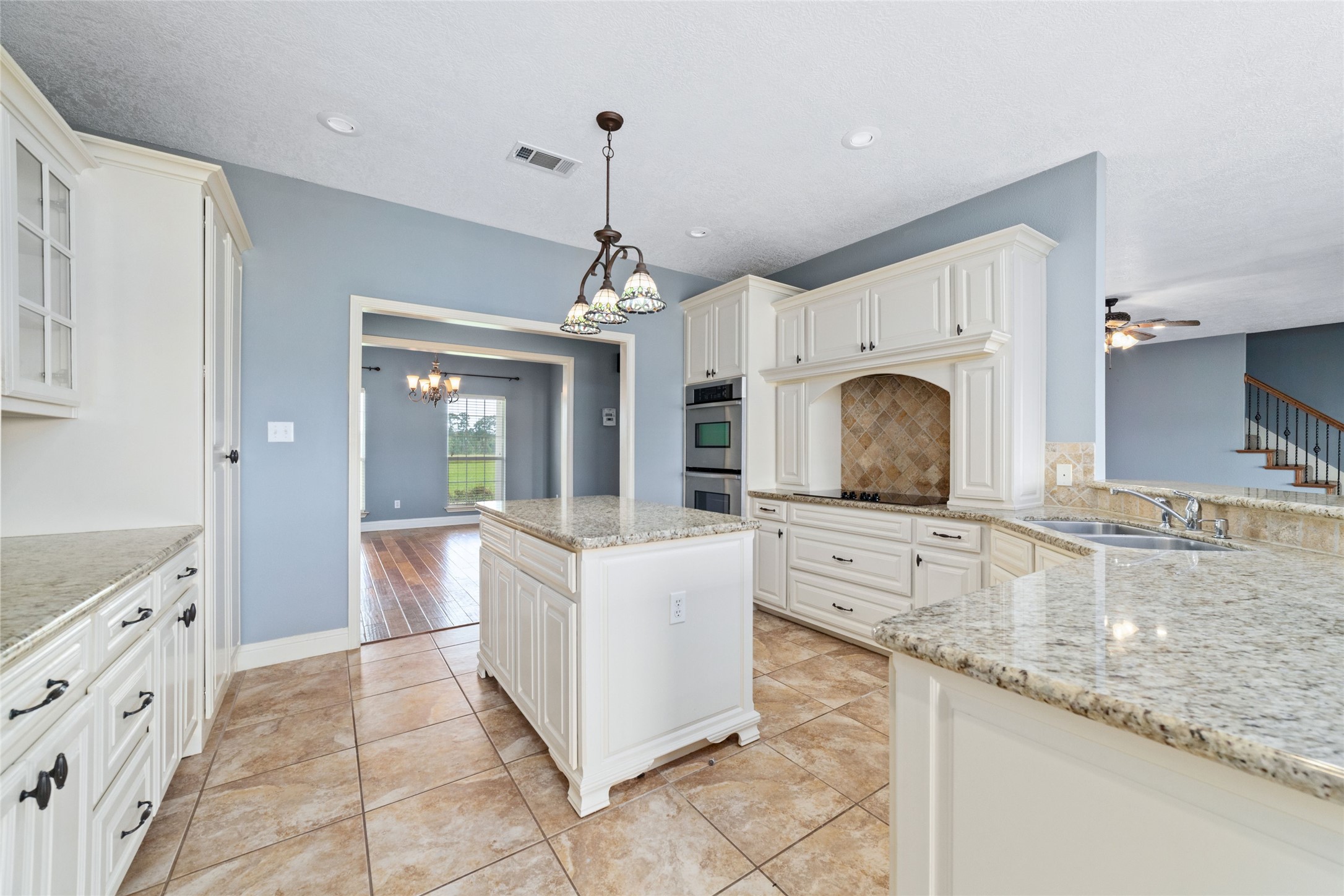 323 County Road 907 , Buna, TX, 77612 | 68231348 | Realty Texas LLC