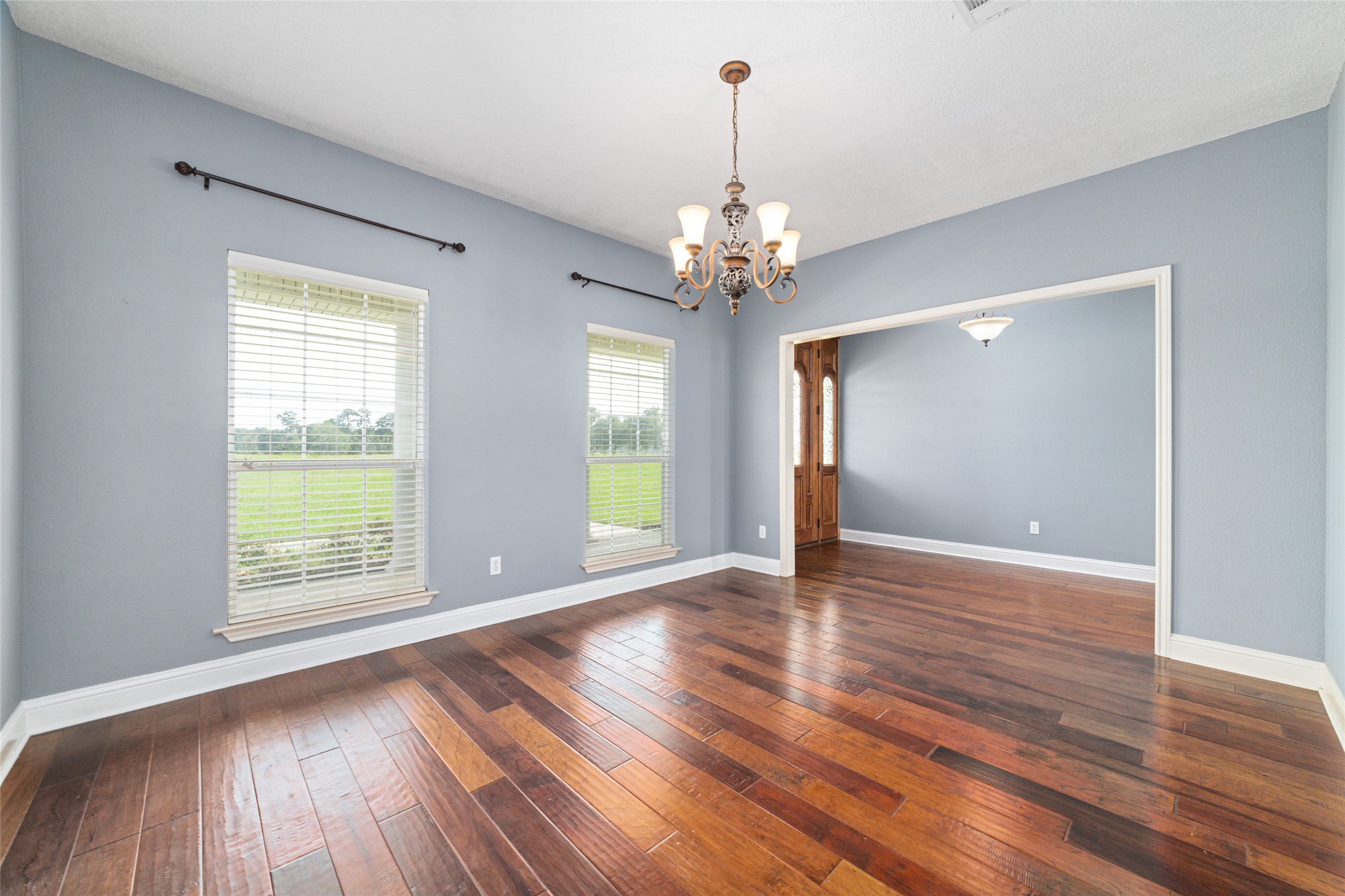 323 County Road 907 , Buna, TX, 77612 | 68231348 | Realty Texas LLC