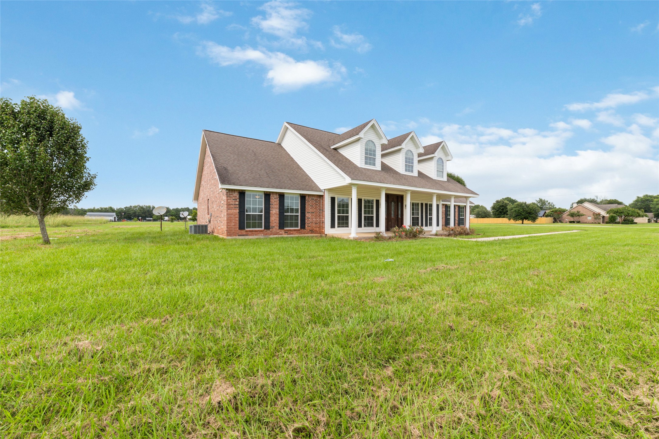 323 County Road 907 , Buna, TX, 77612 | 68231348 | Realty Texas LLC