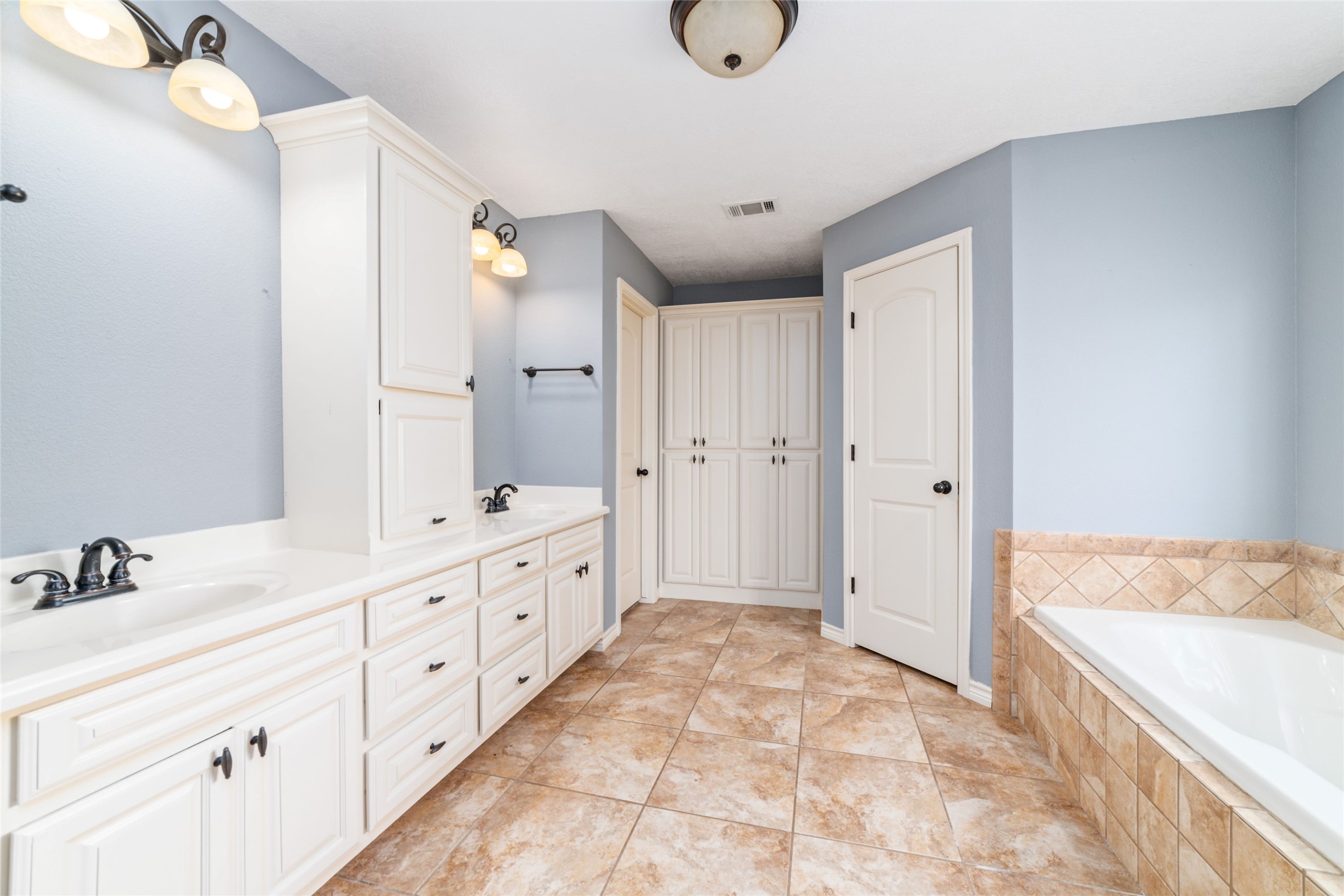 323 County Road 907 , Buna, TX, 77612 | 68231348 | Realty Texas LLC