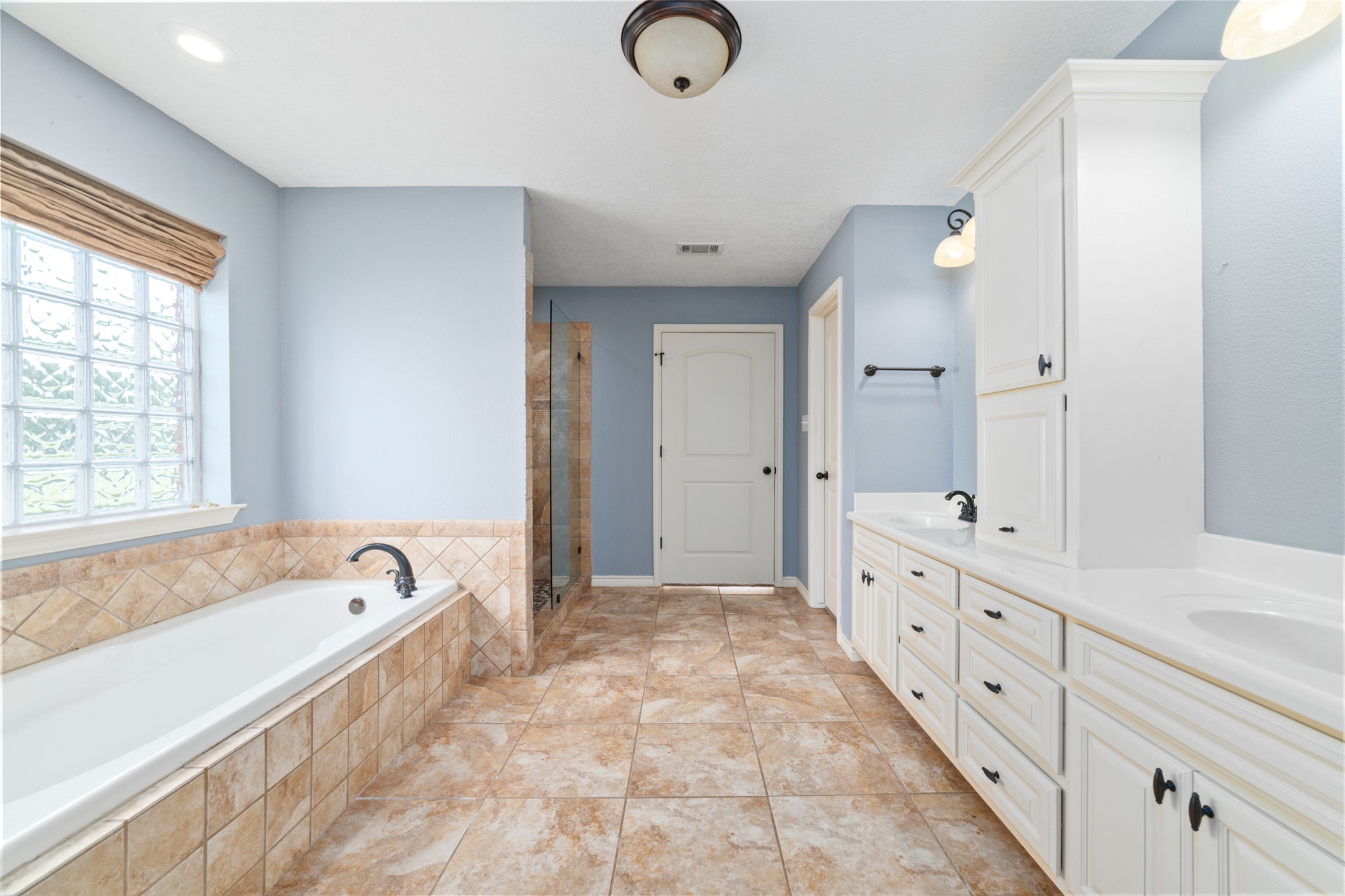 323 County Road 907 , Buna, TX, 77612 | 68231348 | Realty Texas LLC