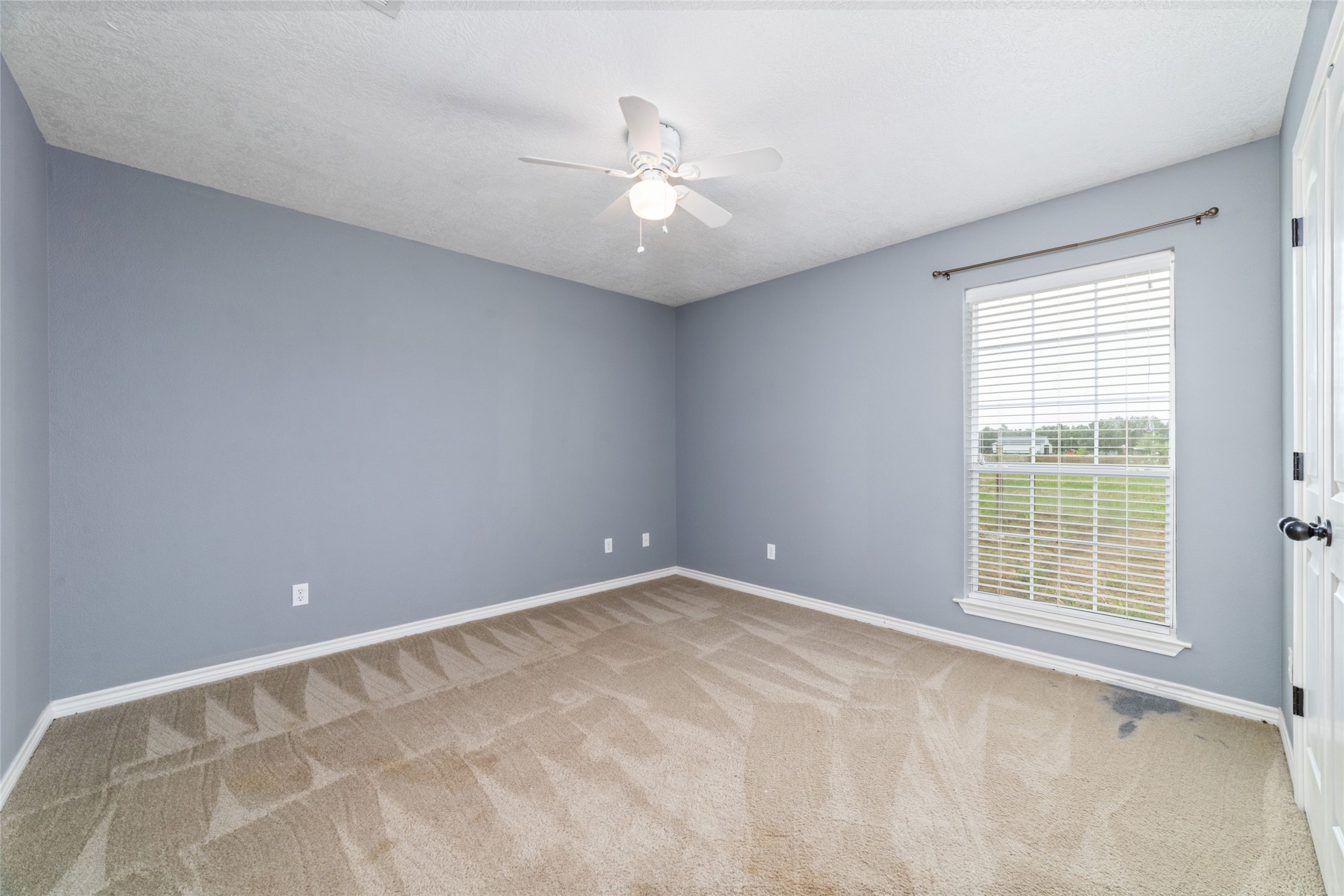 323 County Road 907 , Buna, TX, 77612 | 68231348 | Realty Texas LLC
