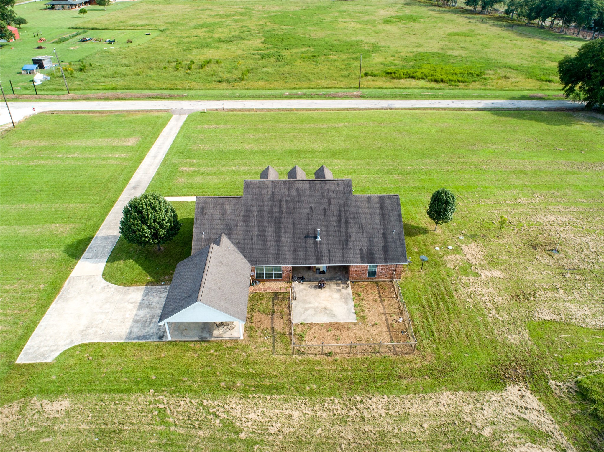 323 County Road 907 , Buna, TX, 77612 | 68231348 | Realty Texas LLC