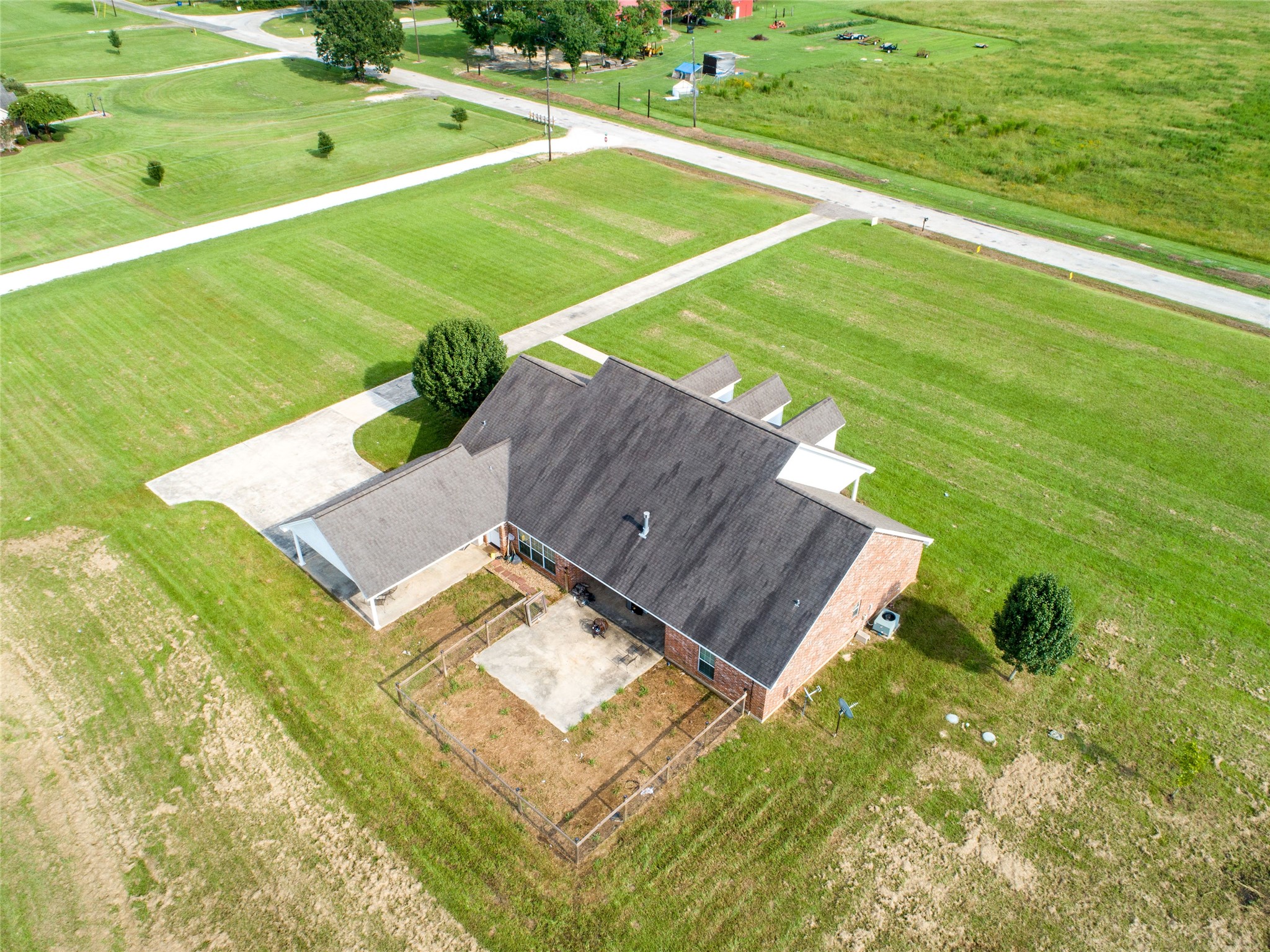 323 County Road 907 , Buna, TX, 77612 | 68231348 | Realty Texas LLC