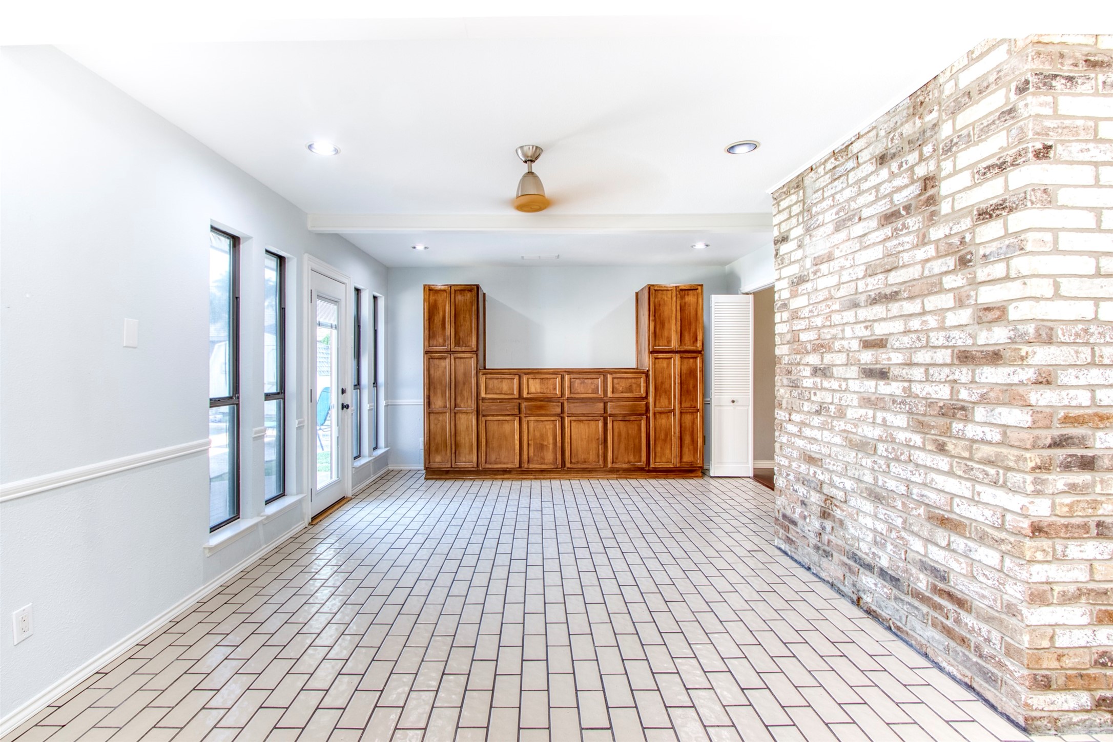 128 N Spring Creek Drive , Richardson, TX, 75081 | 20677503 | Realty Texas LLC