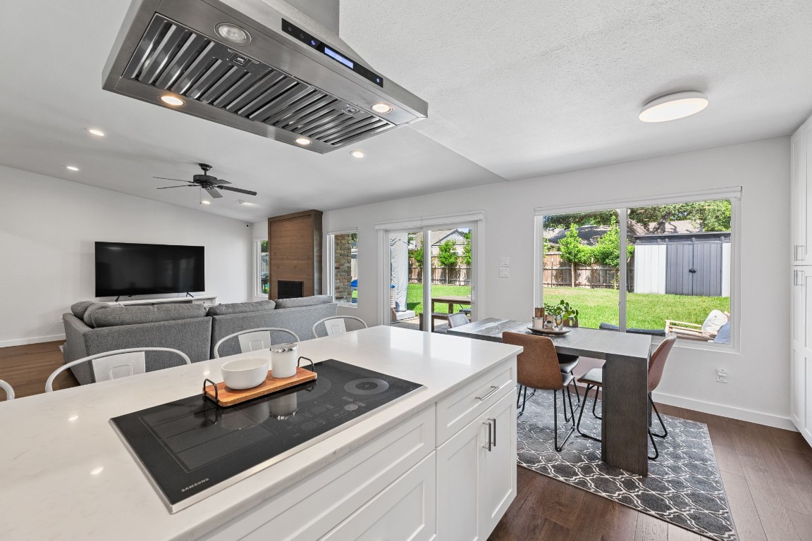 11800 Three Oaks Trail , Austin, TX, 78759 | 3255892 | Realty Texas LLC