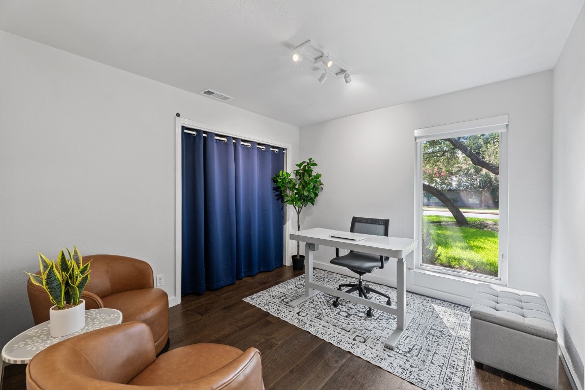 11800 Three Oaks Trail , Austin, TX, 78759 | 3255892 | Realty Texas LLC