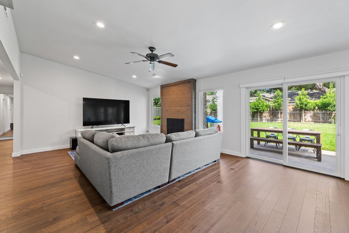 11800 Three Oaks Trail , Austin, TX, 78759 | 3255892 | Realty Texas LLC