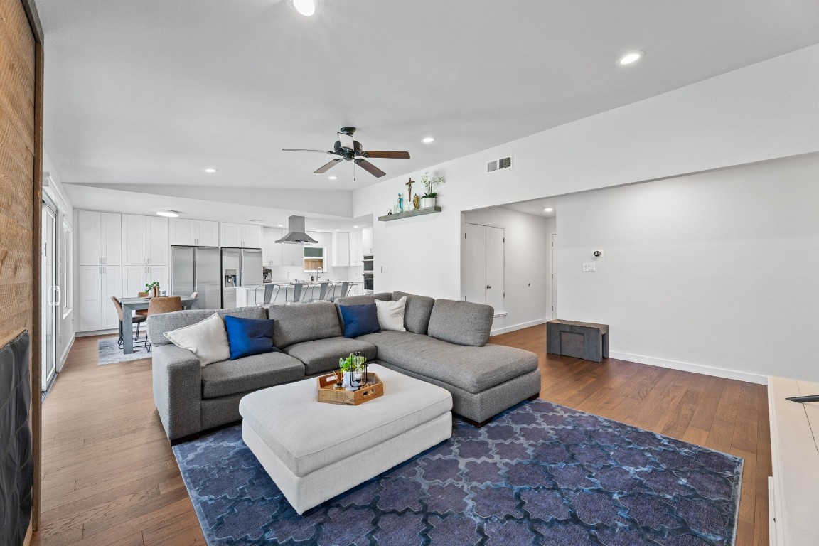 11800 Three Oaks Trail , Austin, TX, 78759 | 3255892 | Realty Texas LLC