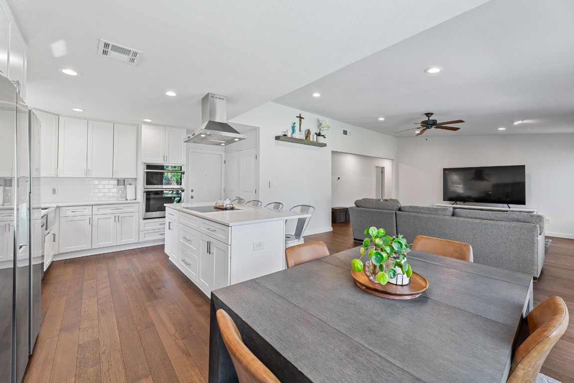 11800 Three Oaks Trail , Austin, TX, 78759 | 3255892 | Realty Texas LLC