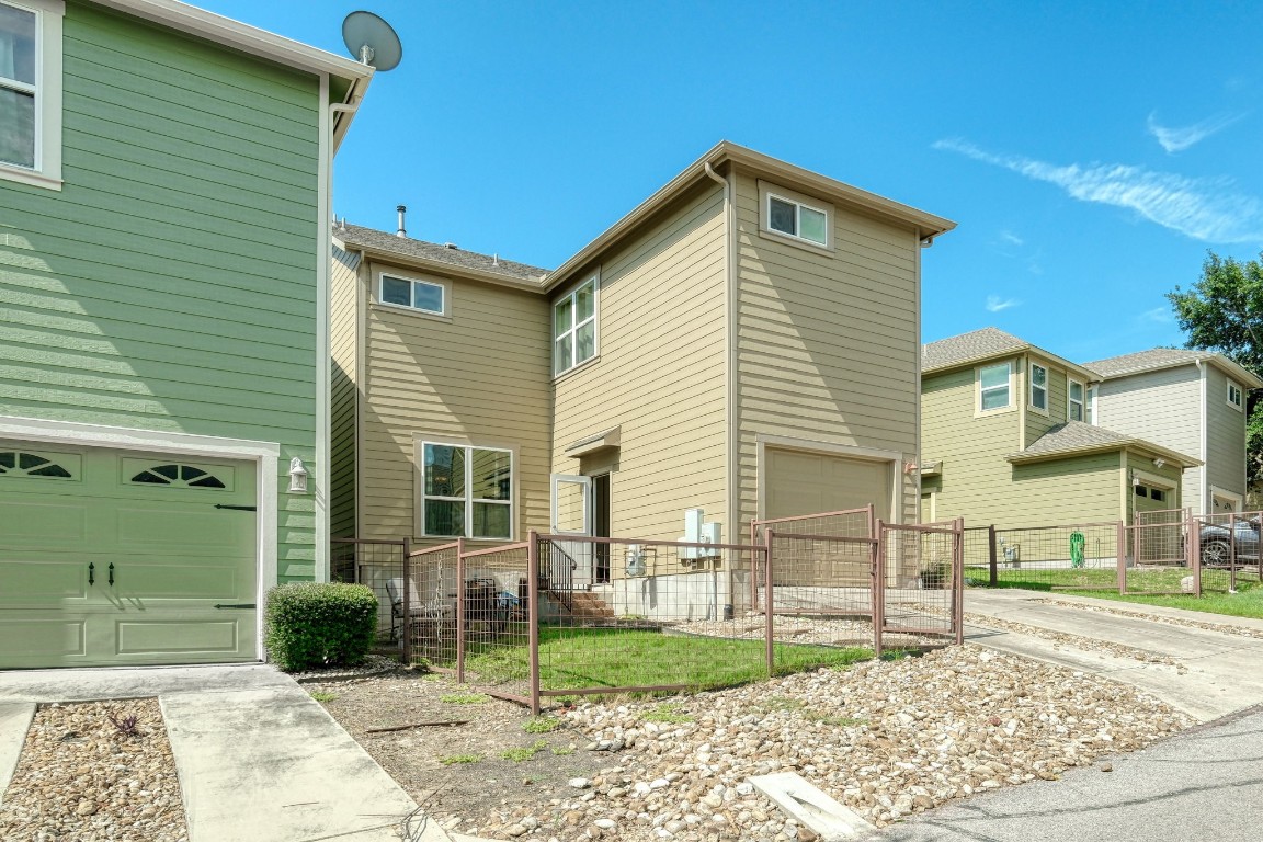 1916 Tramson Drive , Austin, TX, 78741 | 7798645 | Realty Texas LLC