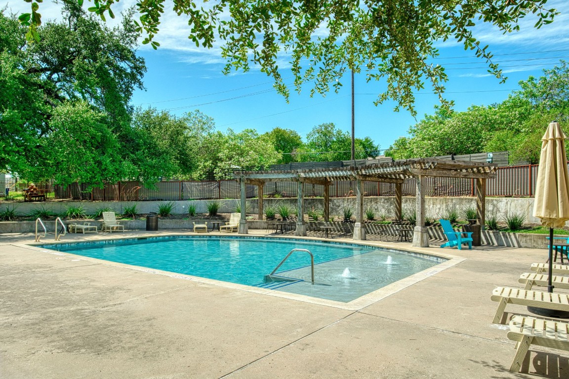 1916 Tramson Drive , Austin, TX, 78741 | 7798645 | Realty Texas LLC