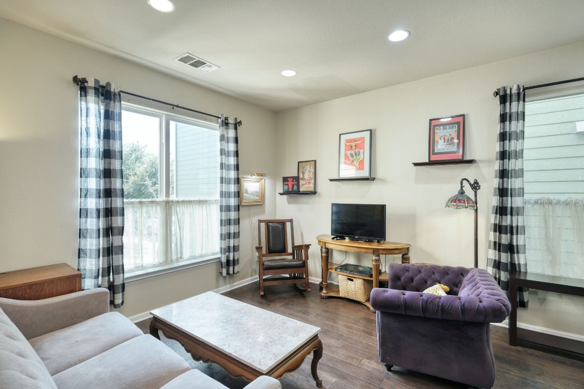 1916 Tramson Drive , Austin, TX, 78741 | 7798645 | Realty Texas LLC
