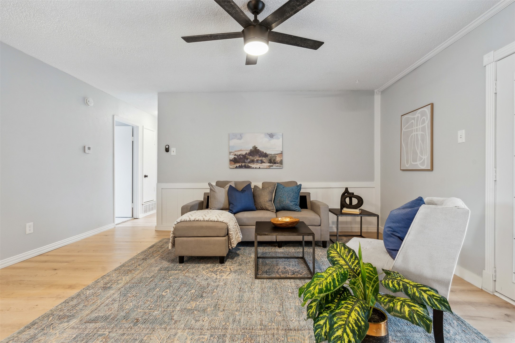 1018 Pleasant Valley Road , Garland, TX, 75040 | 20680096 | Realty Texas LLC