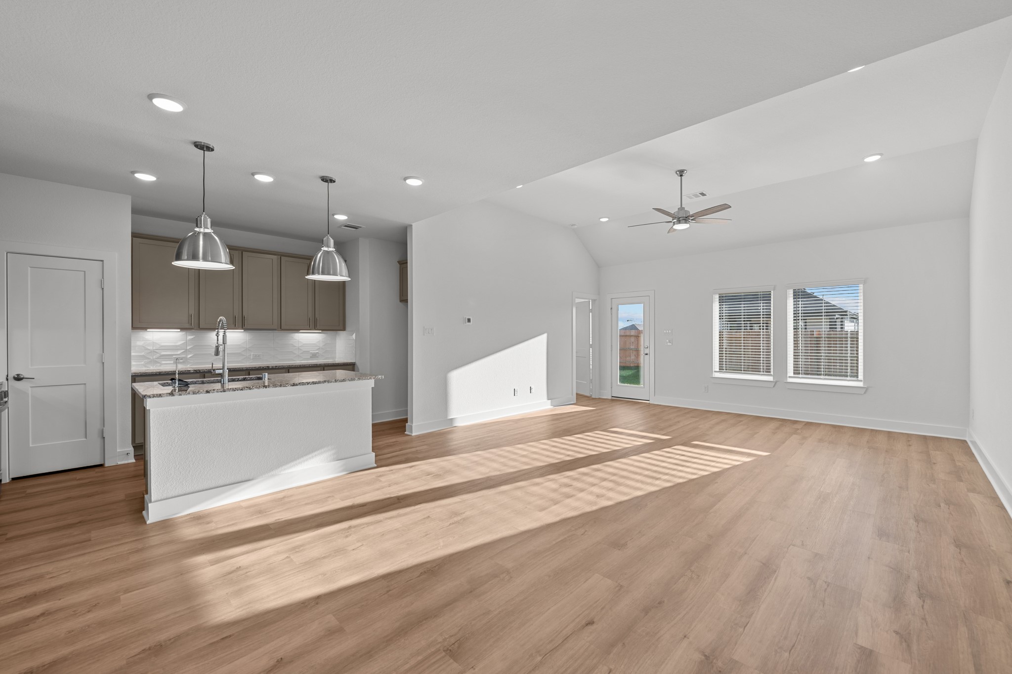 1602 Red Oak Drive , Rosenberg, TX, 77471 | 69629290 | Realty Texas LLC