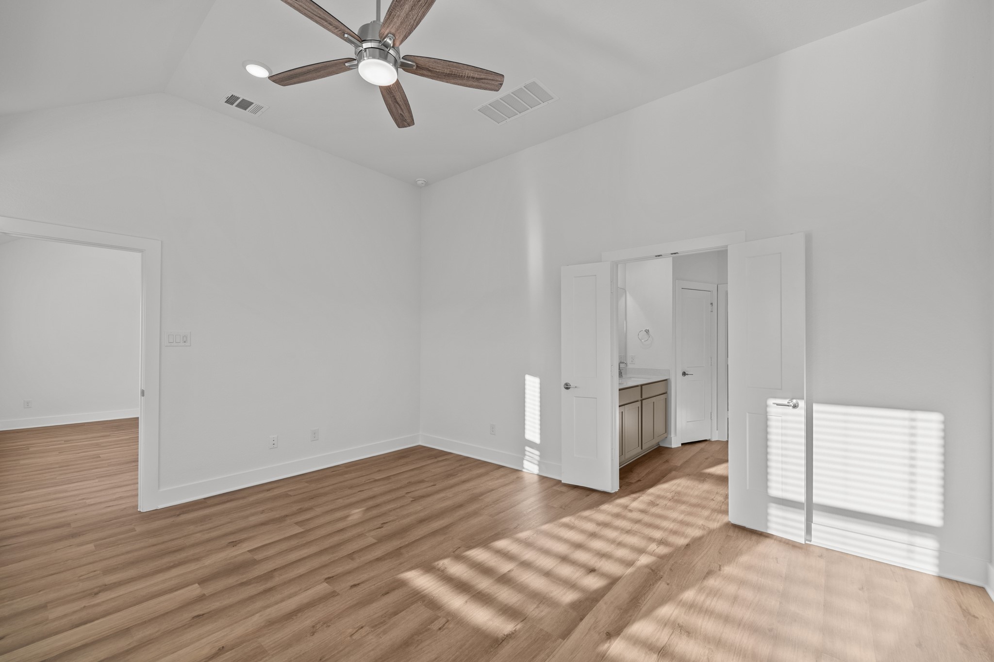 1602 Red Oak Drive , Rosenberg, TX, 77471 | 69629290 | Realty Texas LLC