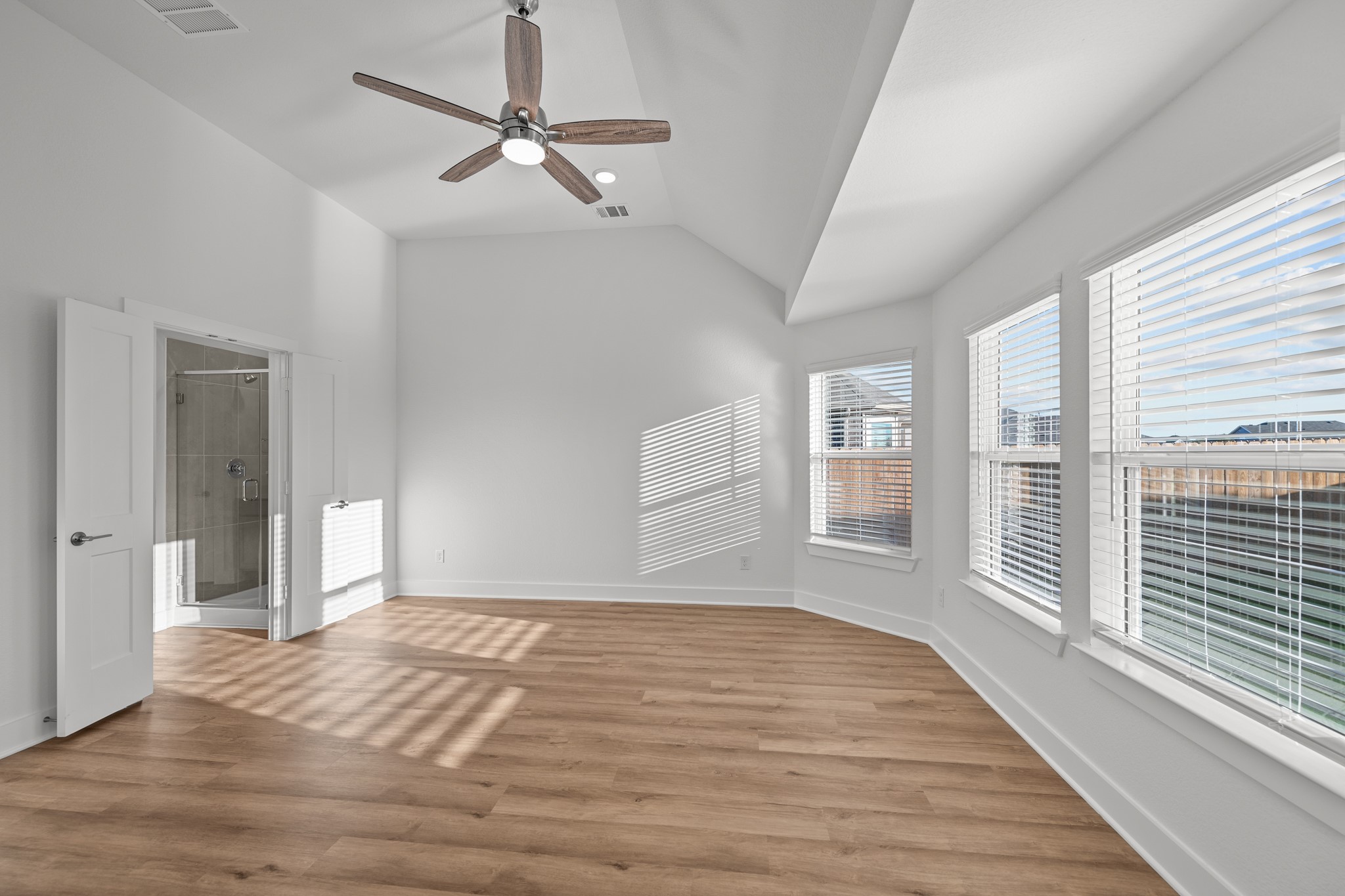 1602 Red Oak Drive , Rosenberg, TX, 77471 | 69629290 | Realty Texas LLC