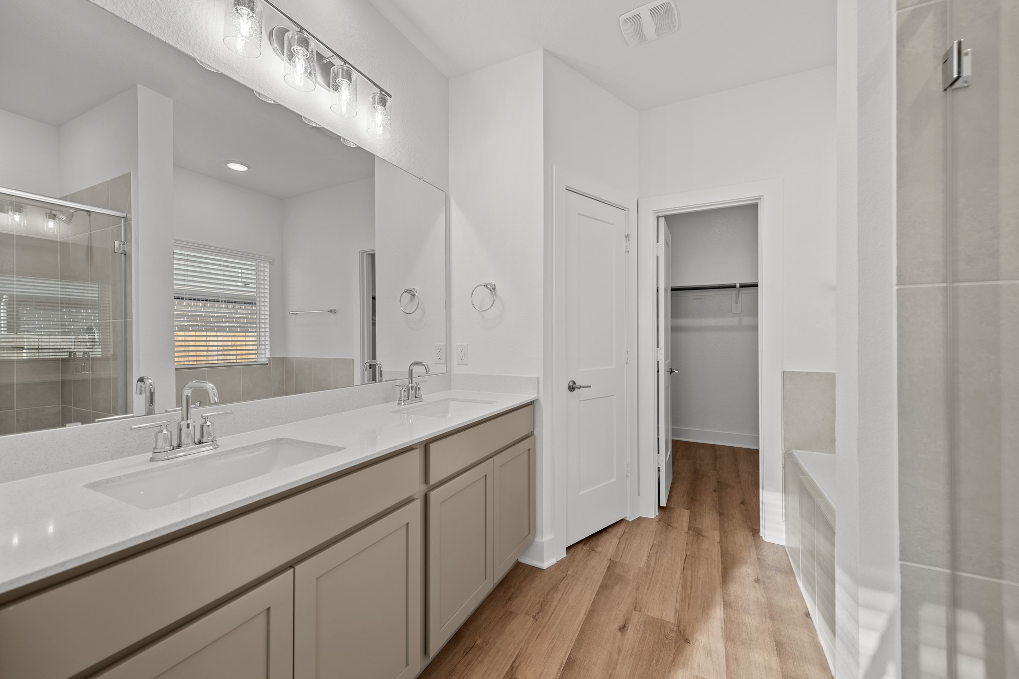 1602 Red Oak Drive , Rosenberg, TX, 77471 | 69629290 | Realty Texas LLC