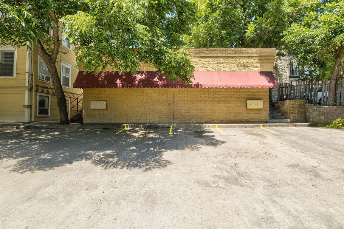 2802 Whitis Avenue , Austin, TX, 78705 | 5251498 | Realty Texas LLC