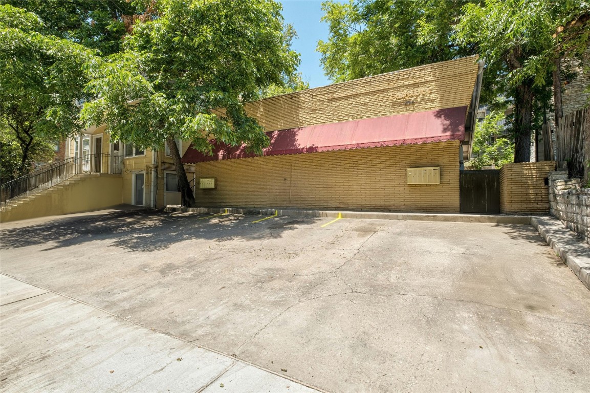 2802 Whitis Avenue , Austin, TX, 78705 | 5251498 | Realty Texas LLC