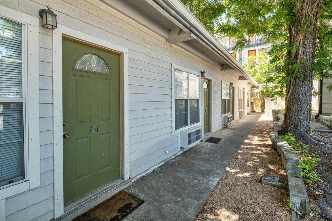 2802 Whitis Avenue , Austin, TX, 78705 | 5251498 | Realty Texas LLC