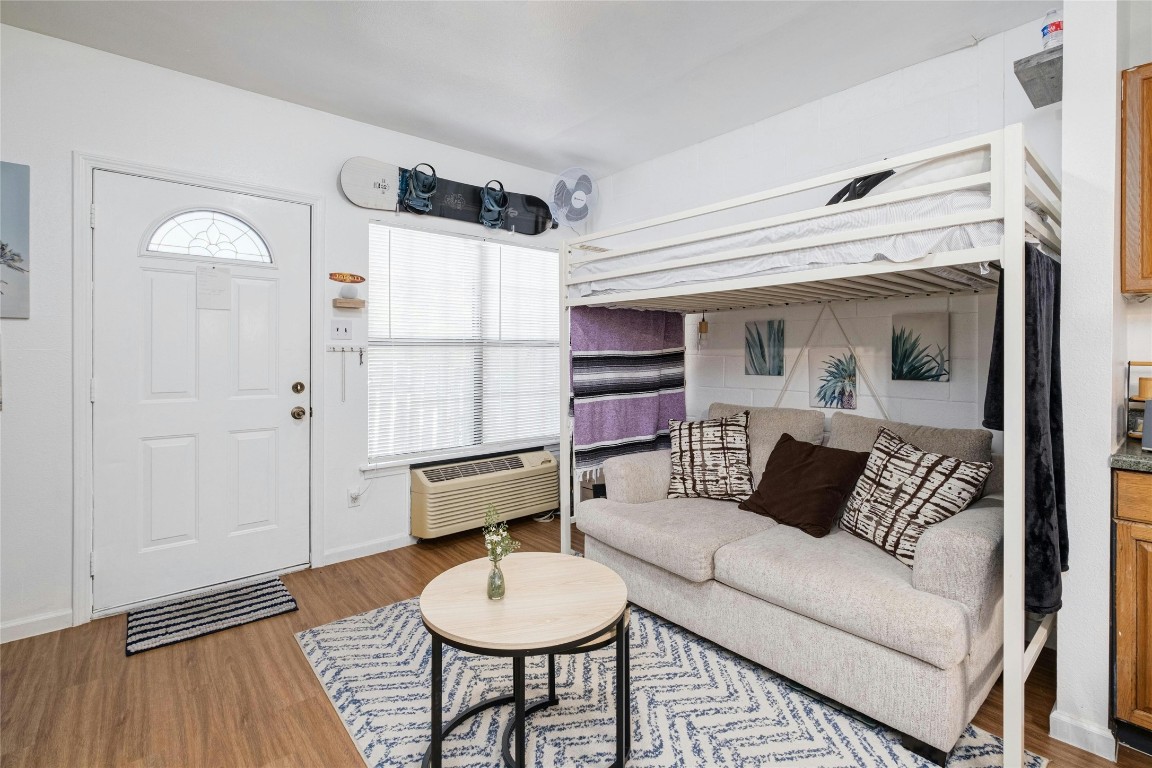 2802 Whitis Avenue , Austin, TX, 78705 | 5251498 | Realty Texas LLC